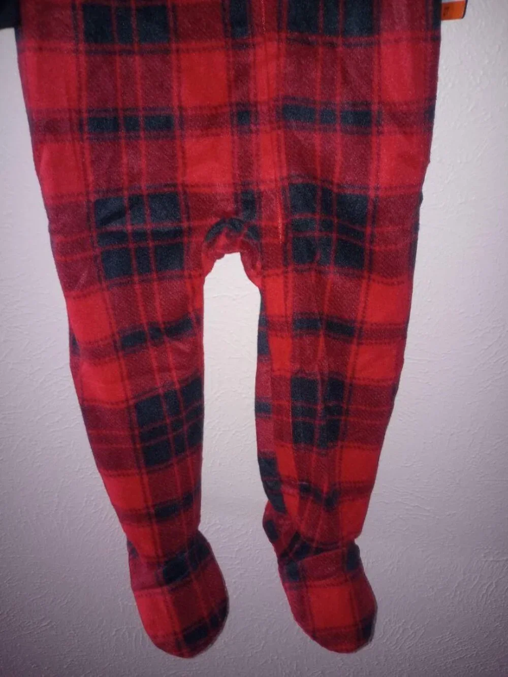 Eddie Bauer Toddler Boys Size 2T Red Black Bear Footed Pajamas NWT